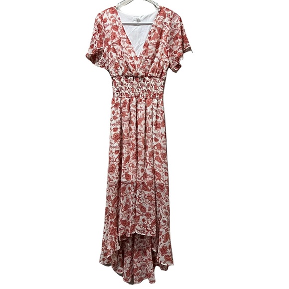 roxberi Dresses & Skirts - Roxberi white and red paisley high-low dress in size M